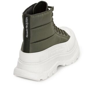 Alexander McQueen Men Olive Lace Up Boots